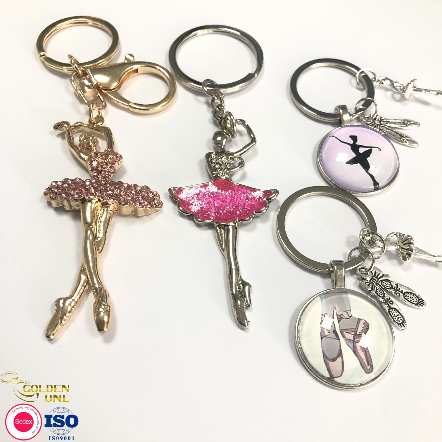 Wholesale soft enamel boat anchor gesture shape Ladies key ring small gift custom metal Keychain for bag accessories