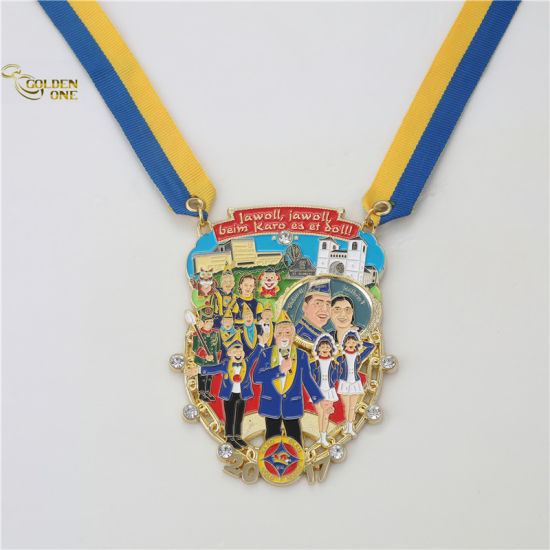 Customized Unique Design Soft Enamel Metal Medallion